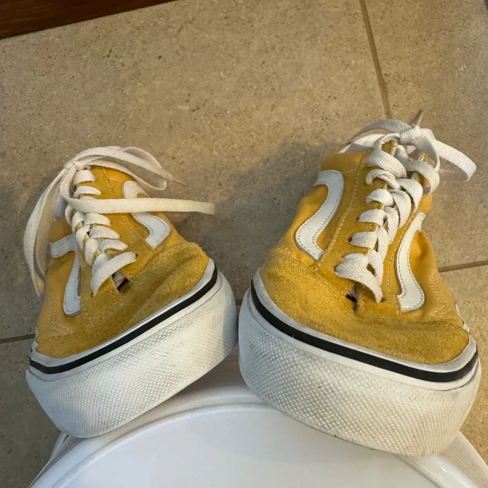Vans Yellow and White Women's Shoes - Picture 3 of 7